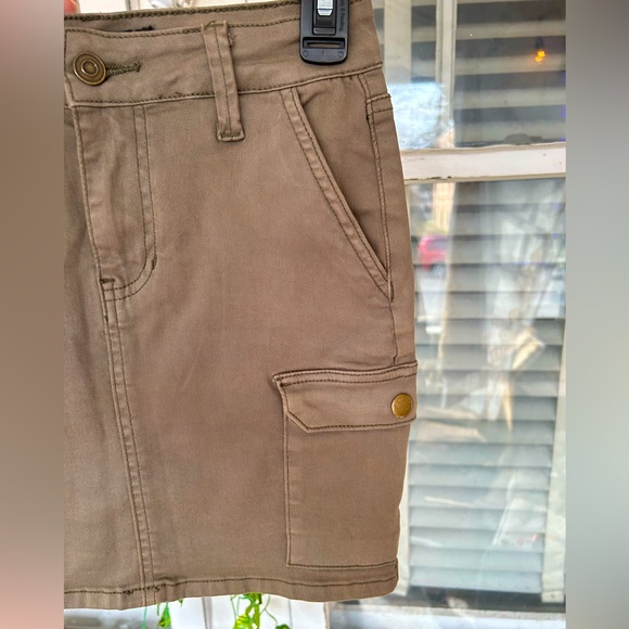 Army Green Mini Skirt - Picture 3 of 5